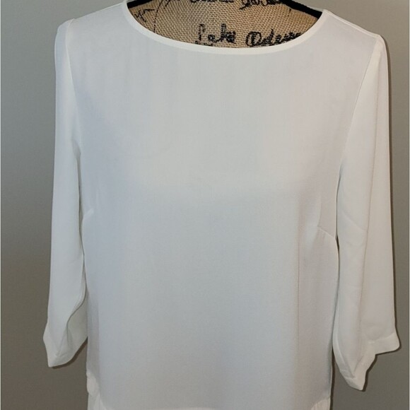 NWOT J.Jill cream top with bottom pleats - Picture 1 of 5